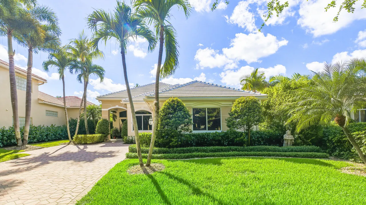 7011 Islegrove Pl, Boca Raton, FL 33433