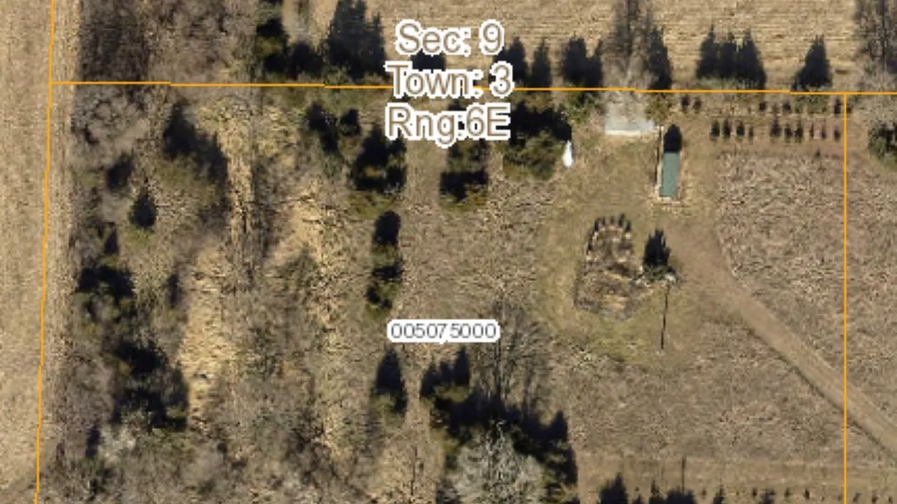 2044 W Lilac Rd, Beatrice, NE 68310, USA