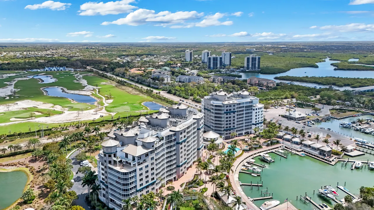 13675 Vanderbilt Dr #406, Naples, FL 34110, USA