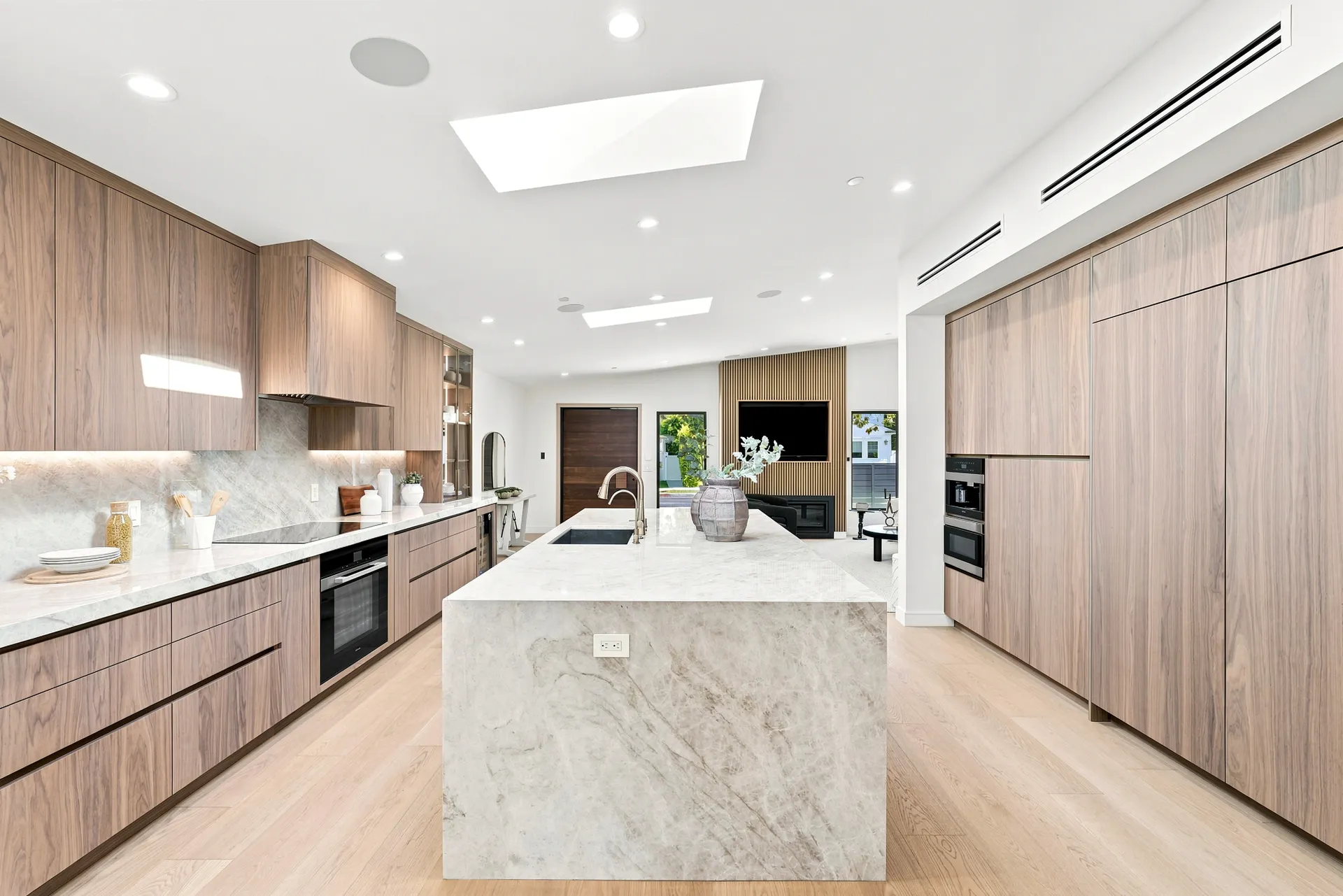 Feature View