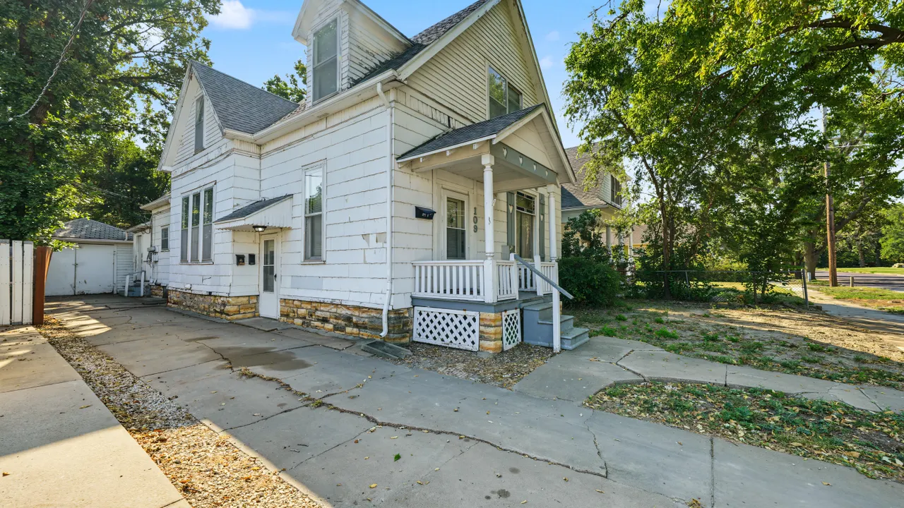109 S Front St #ABC, Salina, KS 67401, USA